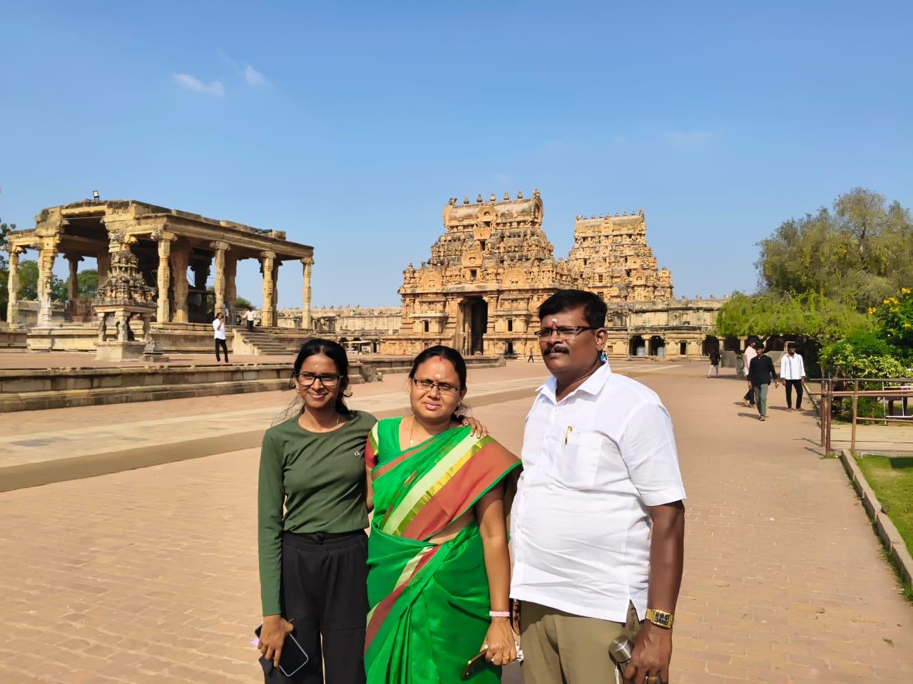 A comfortable tour vehicle from Coimbatore Holidays